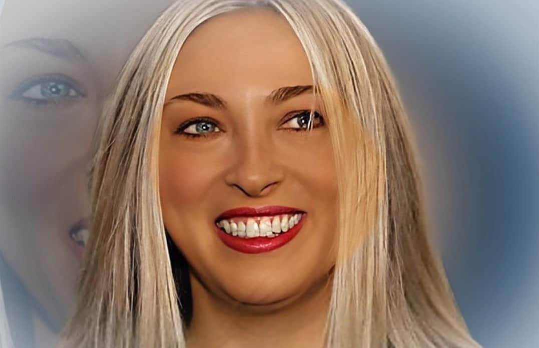Afton Smith Net Worth