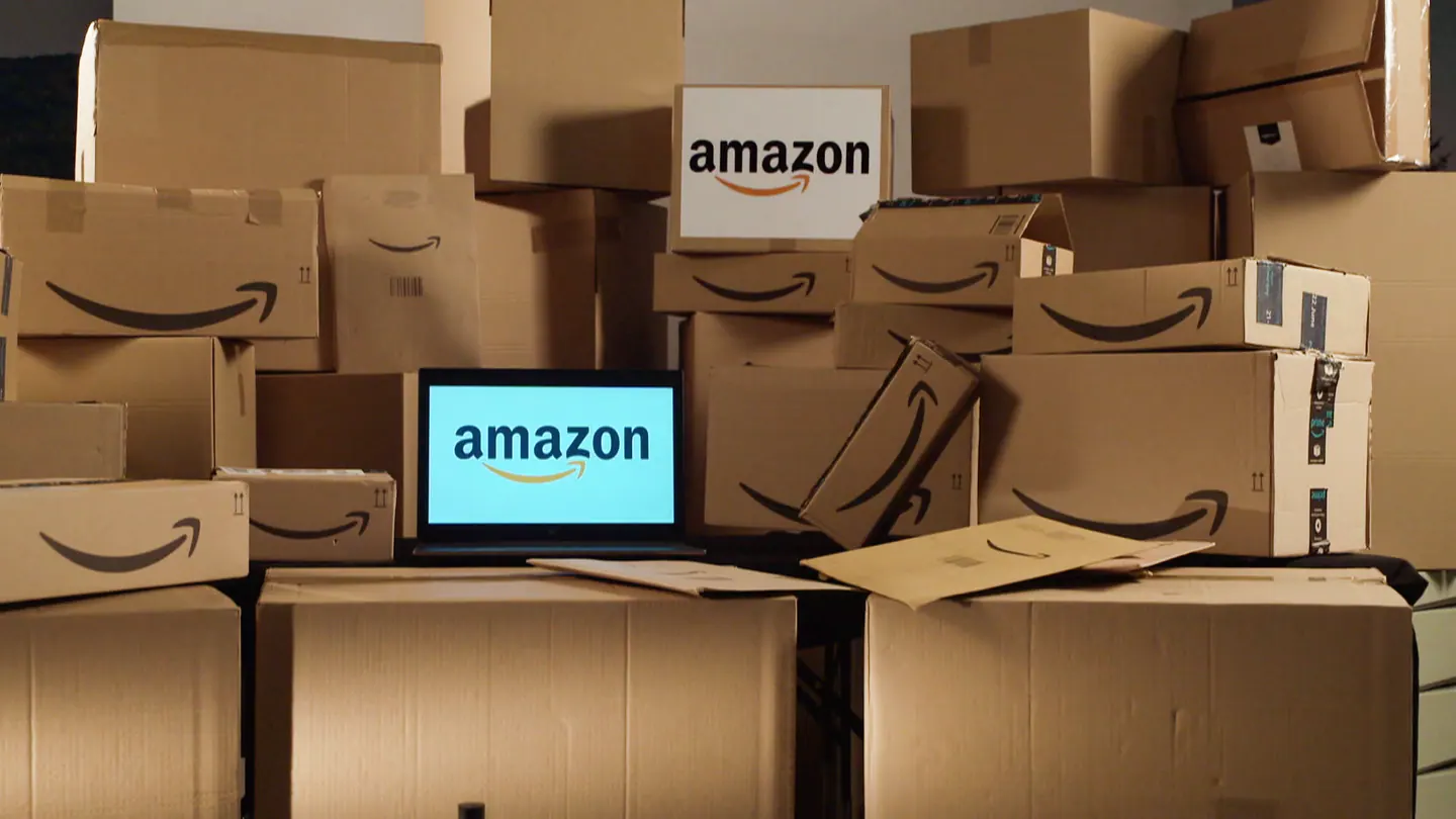 delete orders on Amazon