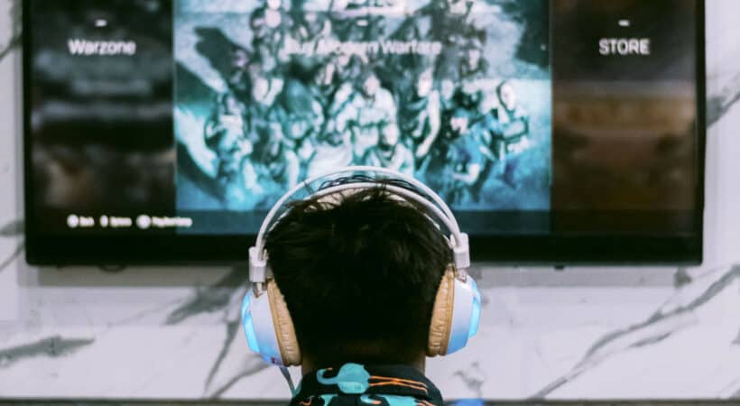 connect Bluetooth headphones to Vizio TV