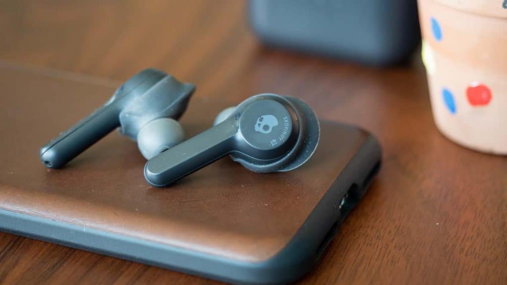 how to pair skullcandy wireless earbuds indy