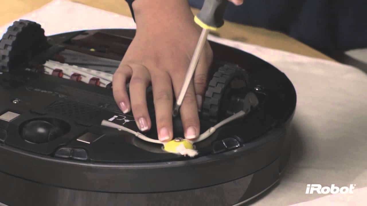 roomba brush not spinning