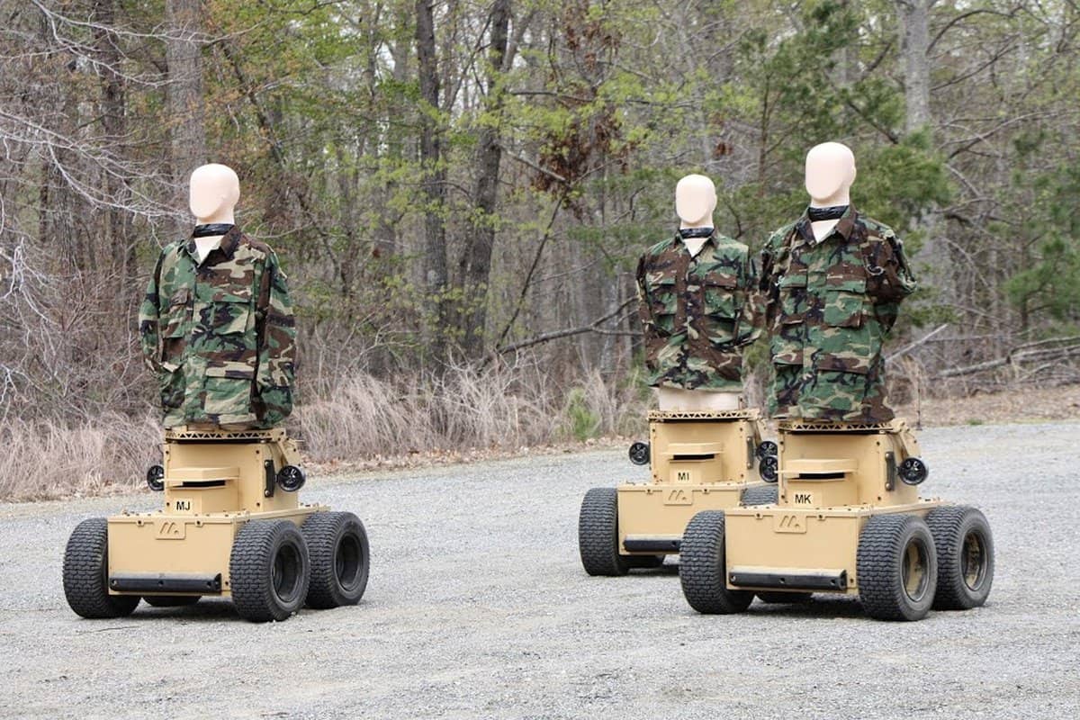 5 Ways We use Robots At Home